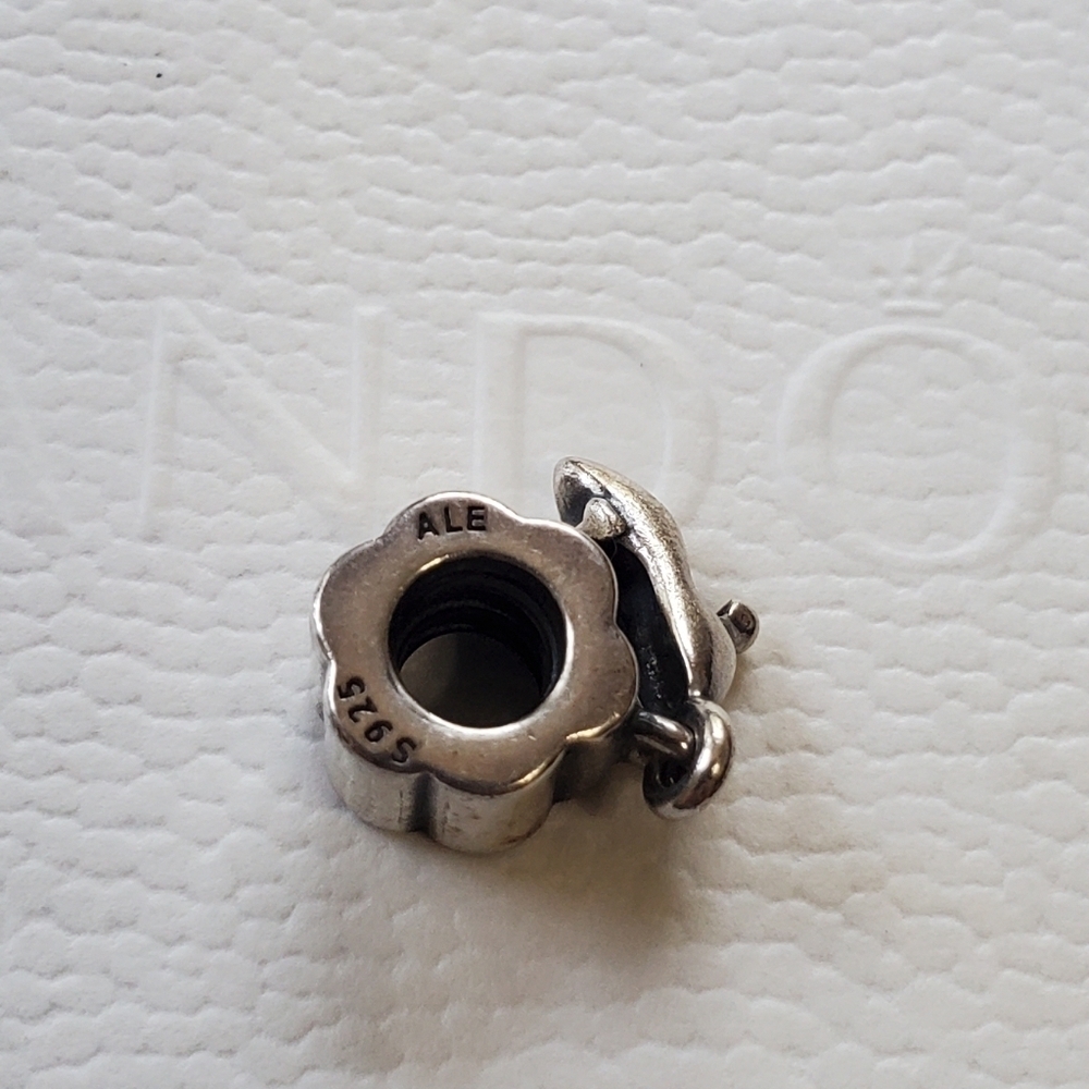 Authentic Pandora Stiletto Shoe retired charm - Picture 7 of 8